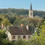 Holiday home Du Vieux Morat Saint-Bonnet-Troncais